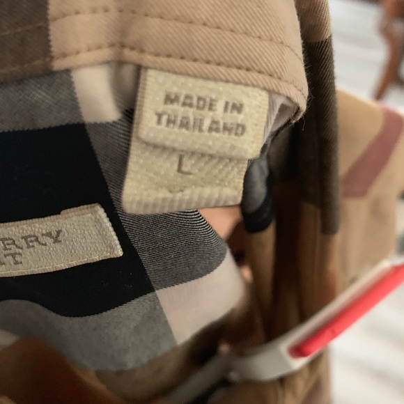 Burberry button-up - Picture 3 of 3